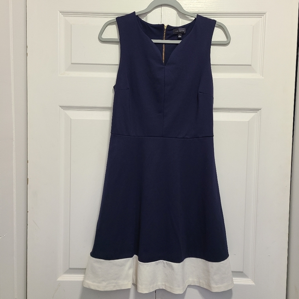 The Limited Dress Womens Large Navy Blue White Skeater Back Zip Nylon Polyester